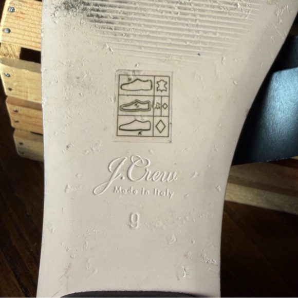 J. Crew Cyprus Sandals Interlocking Straps Black Leather Made in Italy Size 9 - Picture 12 of 13